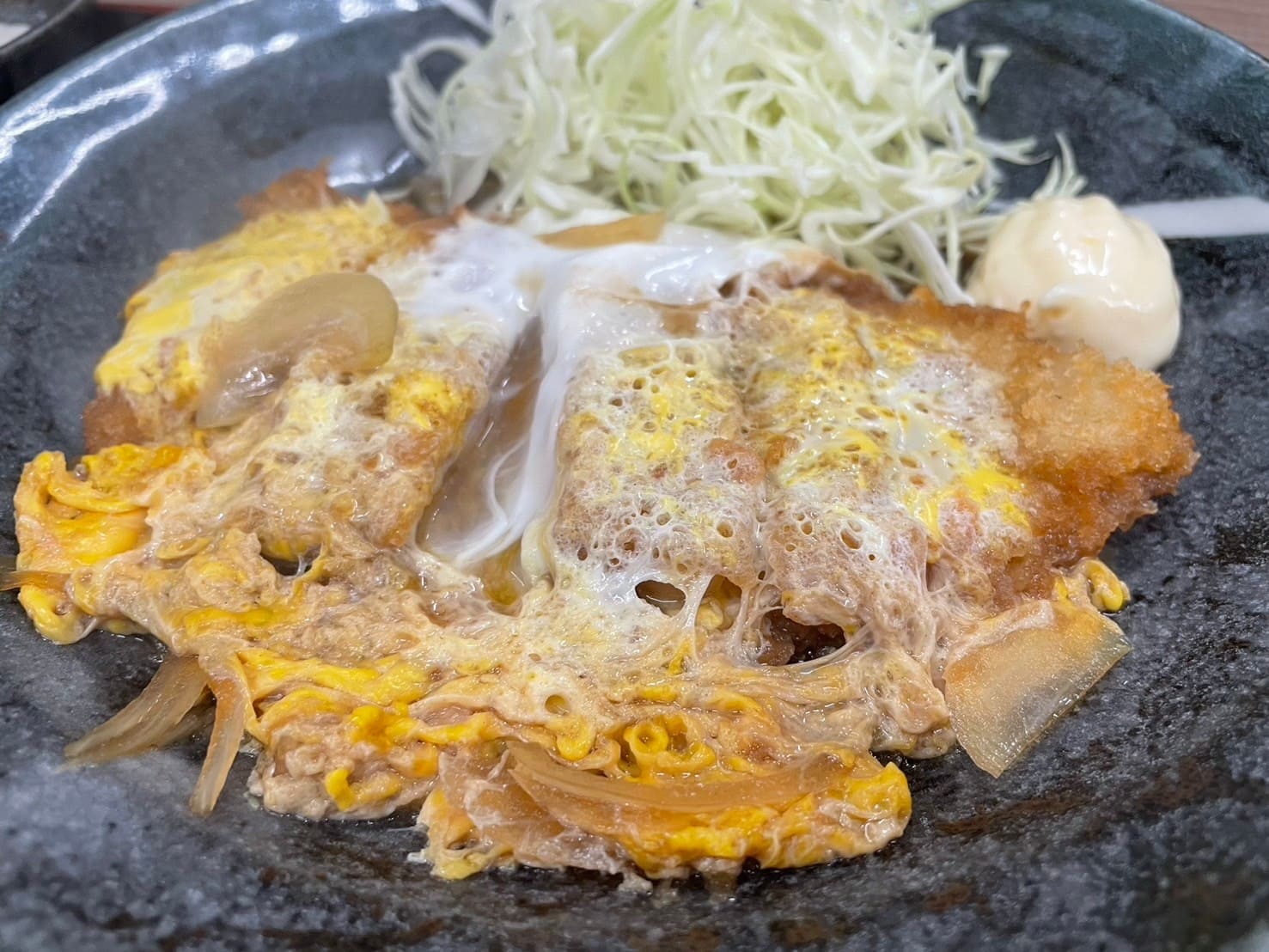 現地レポ】「しんちゃん食堂」は南大塚の昔ながらの定食屋。豊富なメニューとリーズナブルな価格で地元に愛されている川越のお店｜川越観光やグルメ情報満載！