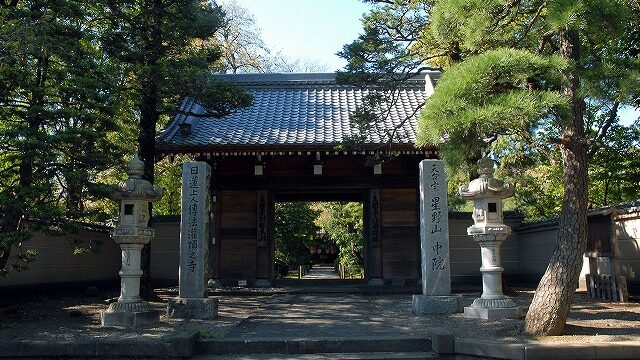 【2日目】境内のしだれ桜が有名「中院」