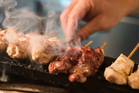 おすすめメニュー「鮮魚・筑波地鶏・常陸牛のすき焼き&焼き鳥食べ放題コース」