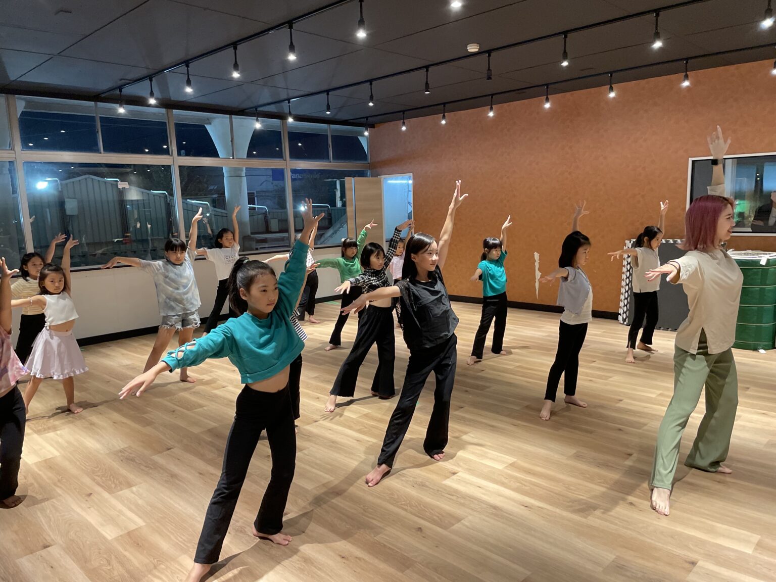 株式会社アルフォ鶴ヶ島