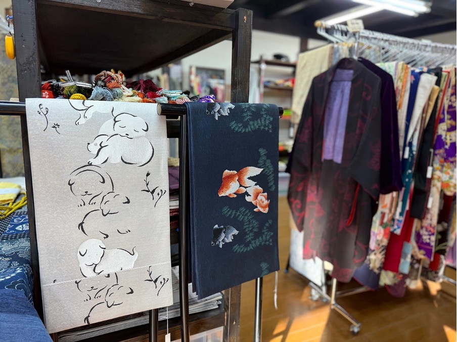 縁側・ちゃぶ台 お着物や 川越