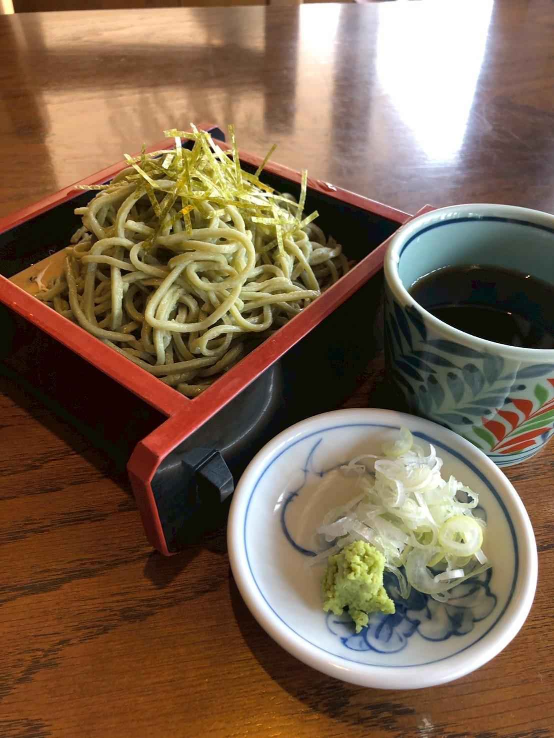 海鮮と手打ちそばと店 巌窟屋