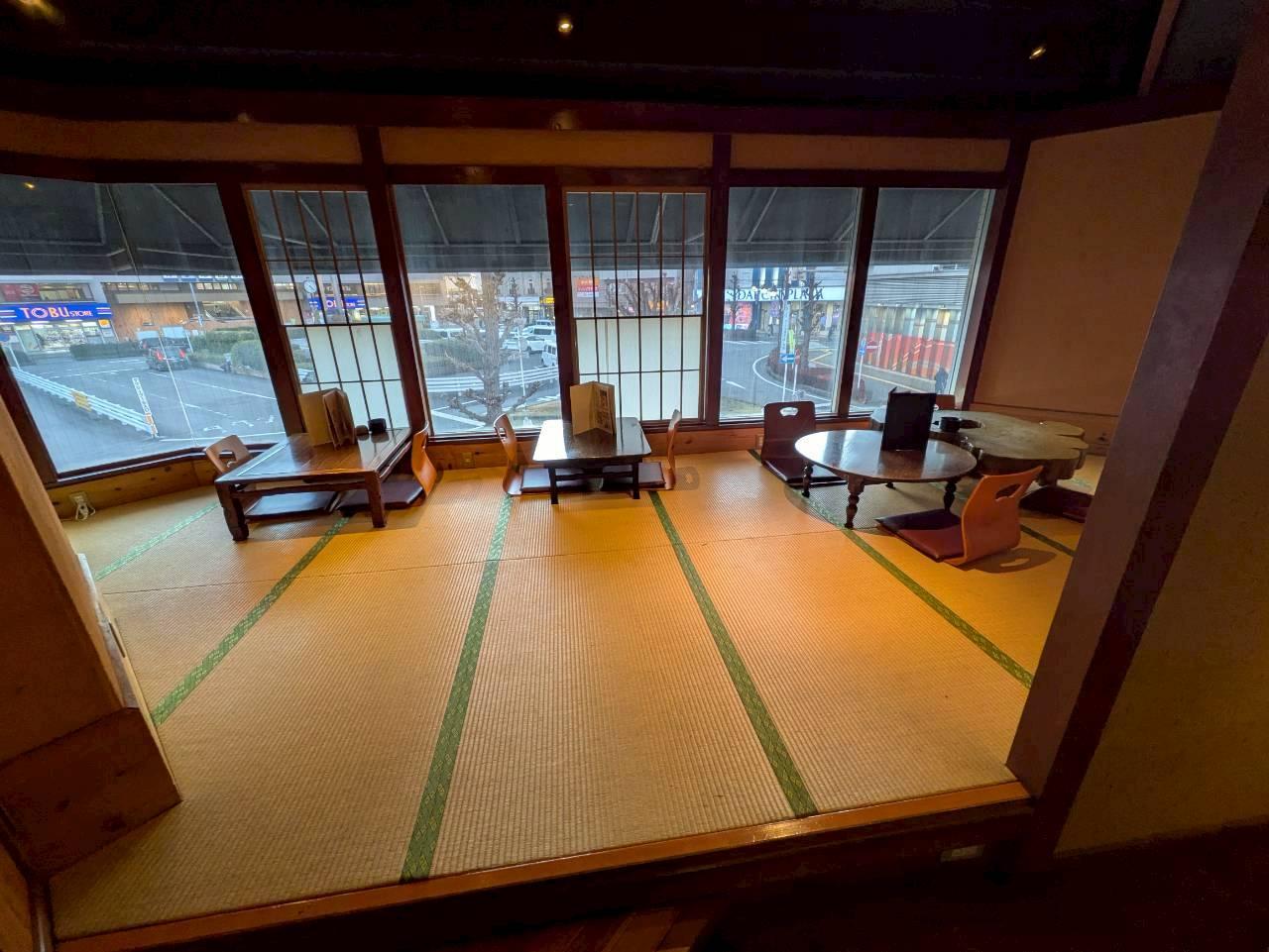 海鮮と手打ちそばの店 魚酒